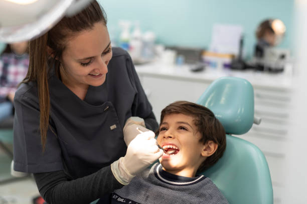 Best Emergency Wisdom Tooth Extraction in Holcom, KS